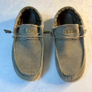 Hey Dude Wally Sox Men’s Shoes in Light Brown